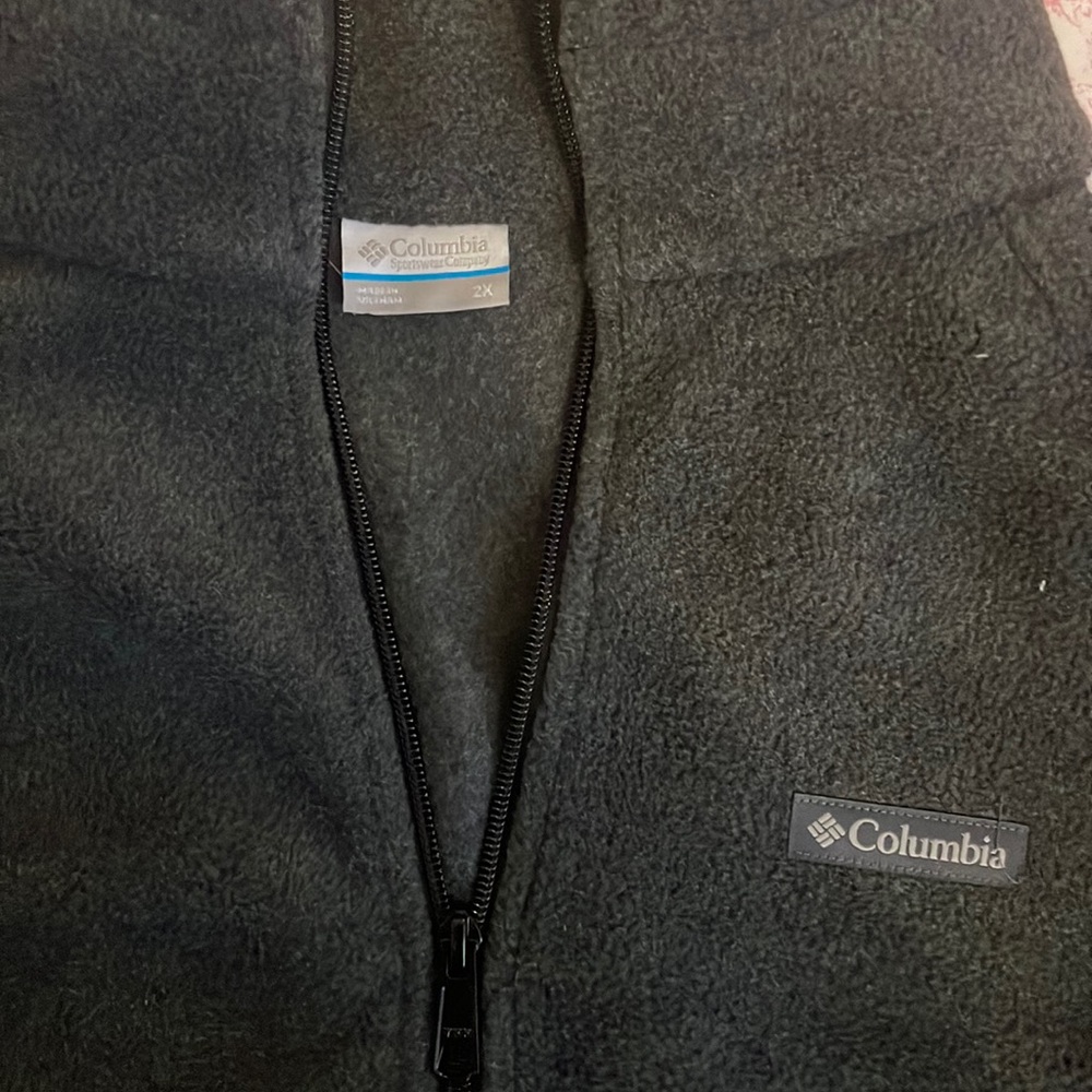 Brand new Columbia sweater women size 2x
Fits more like a large